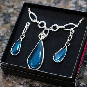 Avon Jewelry - Avon Blue Teardrop Earrings & Necklace Avon Jewelry - Avon Blue Teardrop Earrings & Necklace